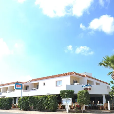 Apart-hotel Captain Karas Holidays