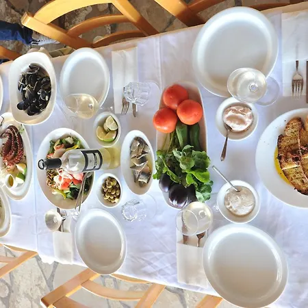 Captain Karas Holidays Apart Otel 3*