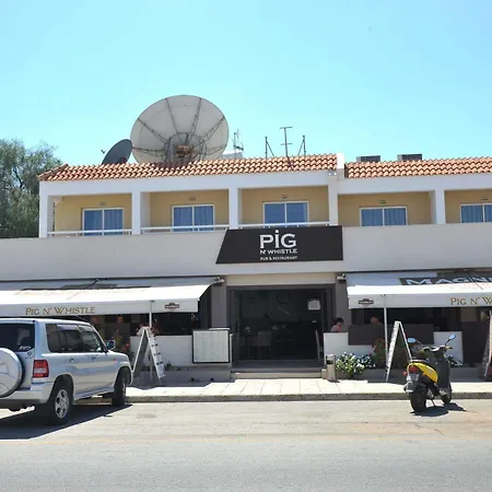 Captain Karas Holidays Aparthotel 3*