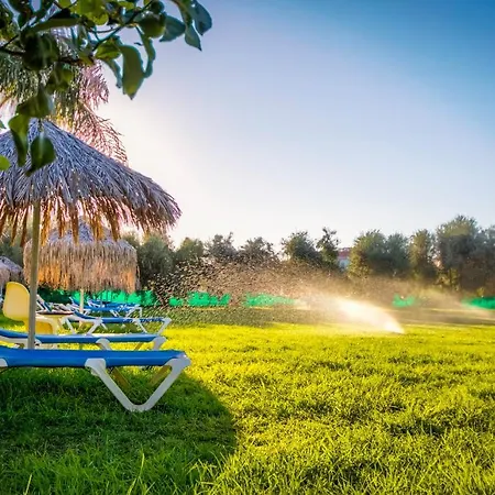 Captain Karas Holidays Aparthotel 3*
