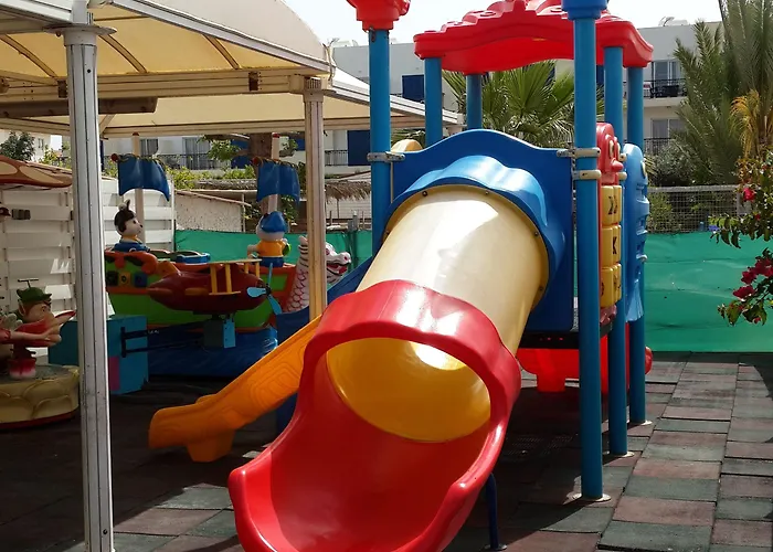 Captain Karas Holidays 3*