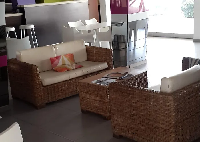 Captain Karas Holidays