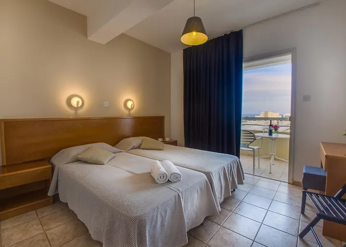 Captain Karas Holidays Apart-hotel