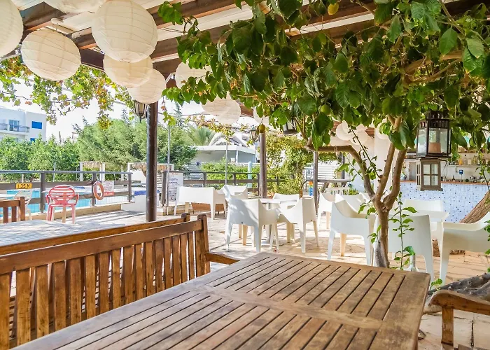 Apart-hotel Captain Karas Holidays 3*