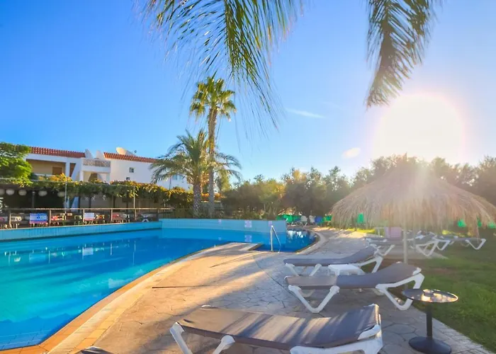 Apart-hotel Captain Karas Holidays